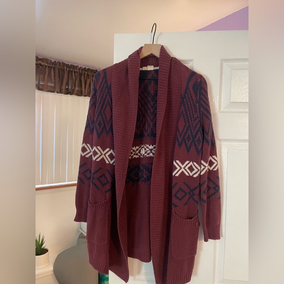 Roxy Sweaters - Roxy Aztec Tribal Print Front Open Cardigan - Maroon - size xs/s